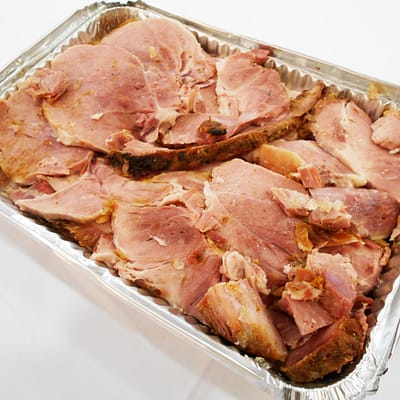 bandejas de lacón asado cortado