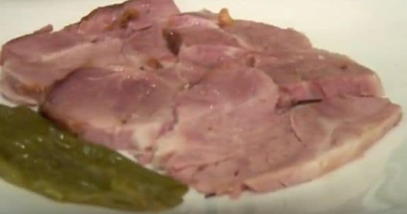 lacón asado con pimientos verdes